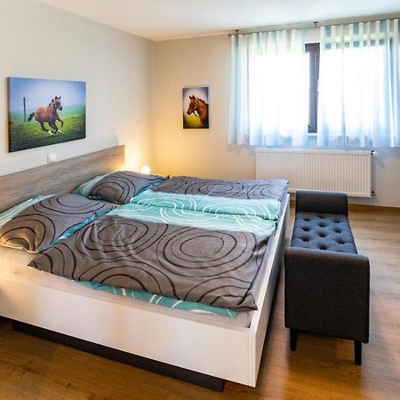Pferdehof Bischof Apartment เวิร์ทไฮม์ ภายนอก รูปภาพ